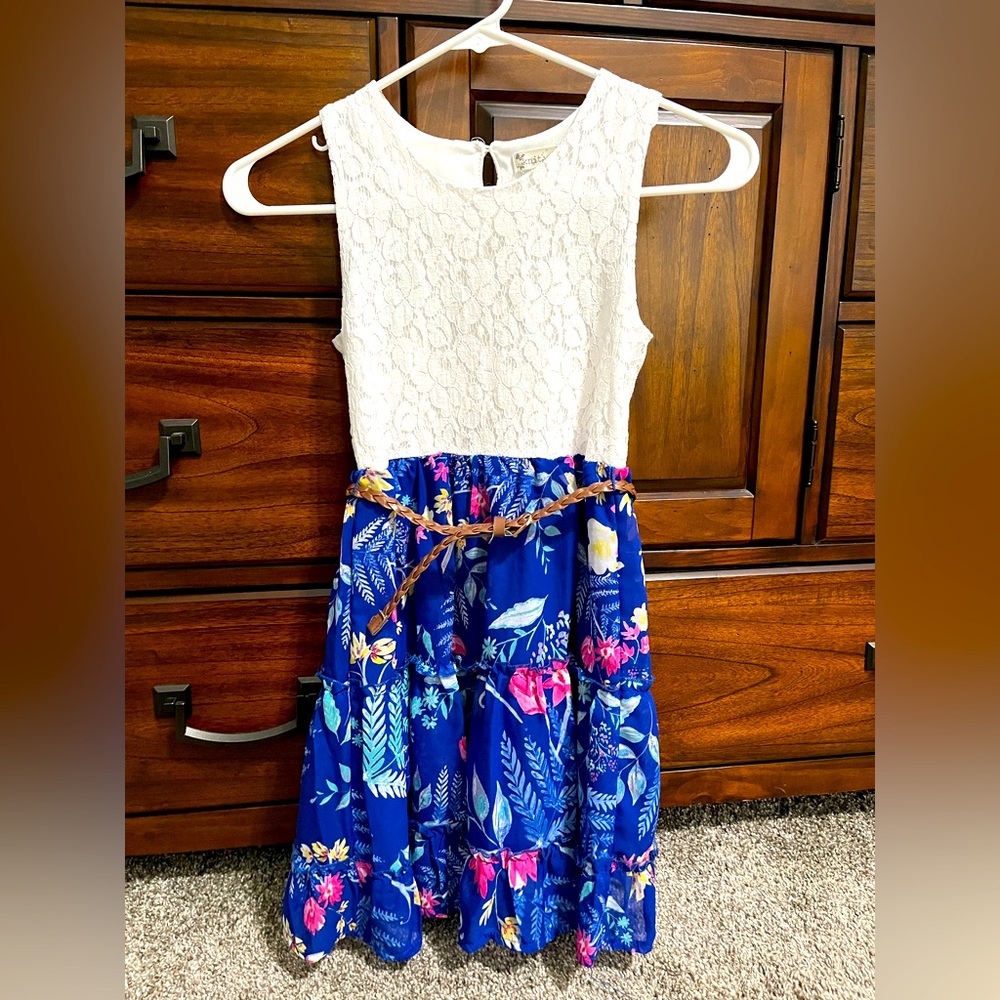 Knitworks girls dress w/belt Sz 8